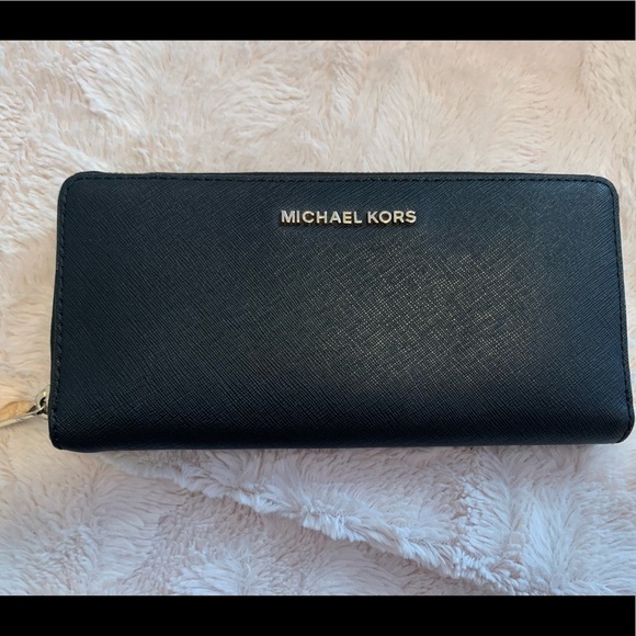 MICHAEL Michael Kors Handbags - Michael Kors Jet Set Wallet